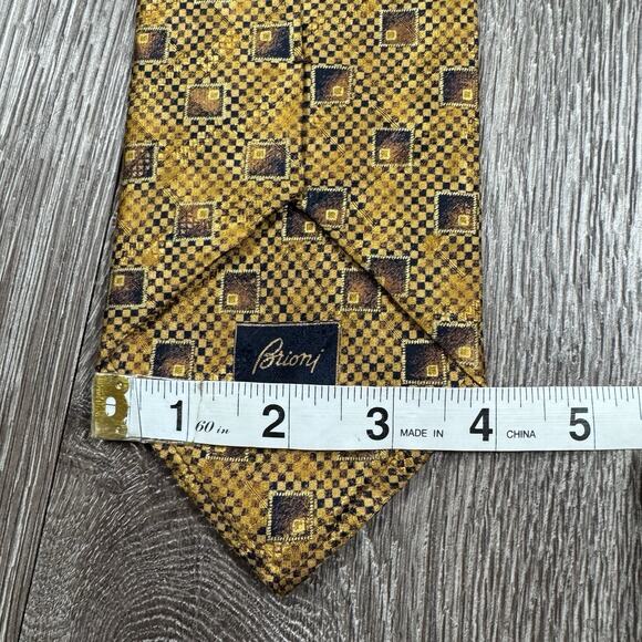 BRIONI TIE Geometric on Gold Brown Pleated Silk Necktie - Picture 10 of 10
